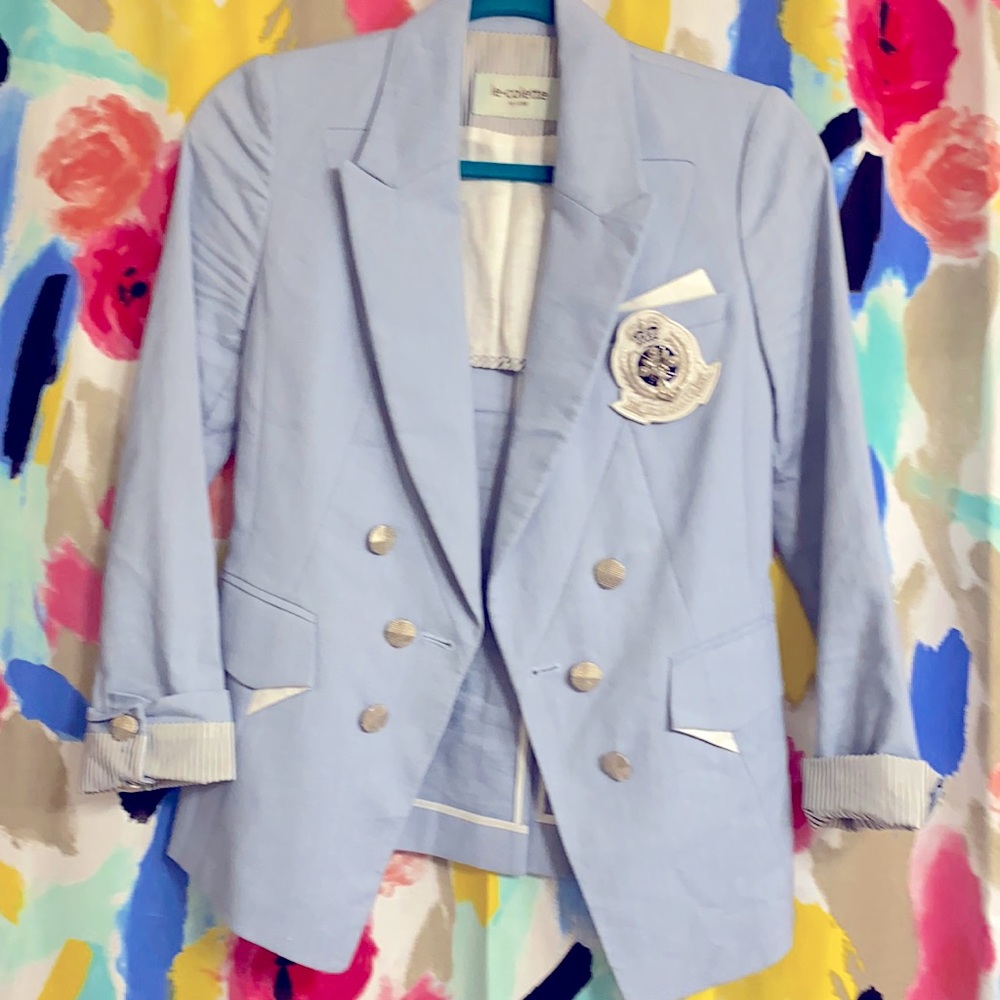 Sky blue light jacket